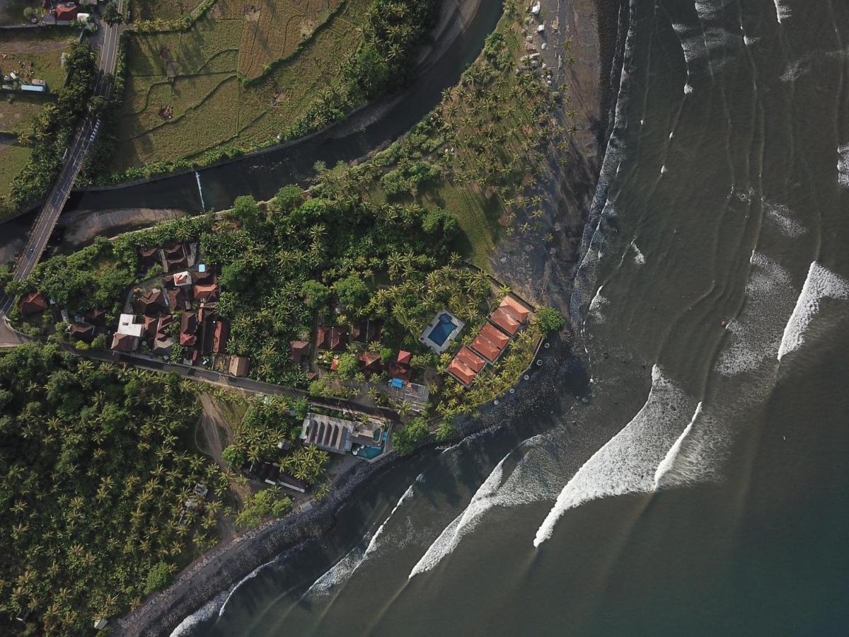 The Point Surfcamp Bali Hotel Pulukan Exterior foto